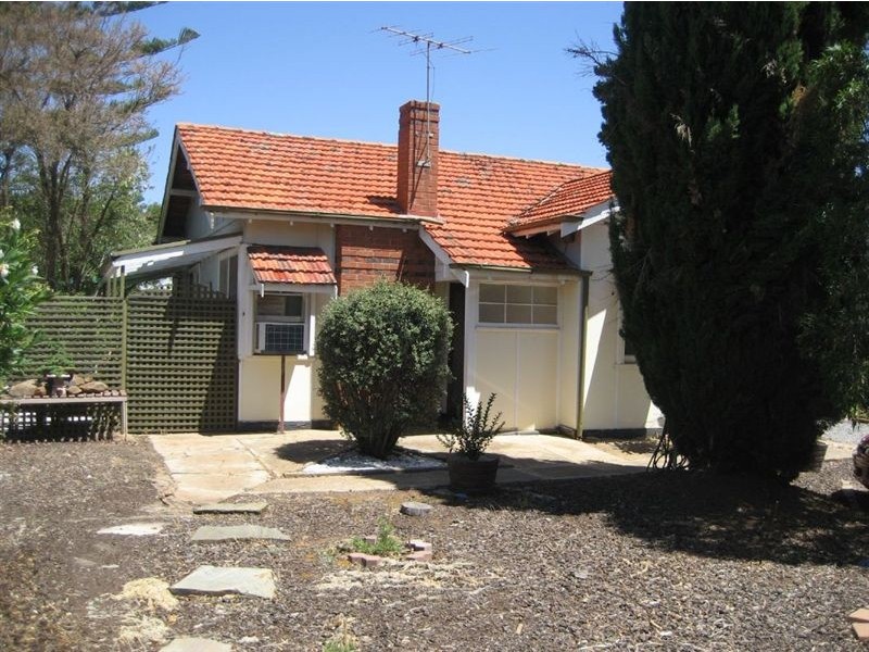 2 Limbert Avenue, Seacombe Gardens SA 5047