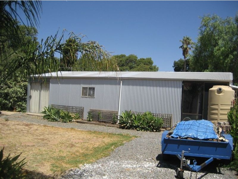 2 Limbert Avenue, Seacombe Gardens SA 5047