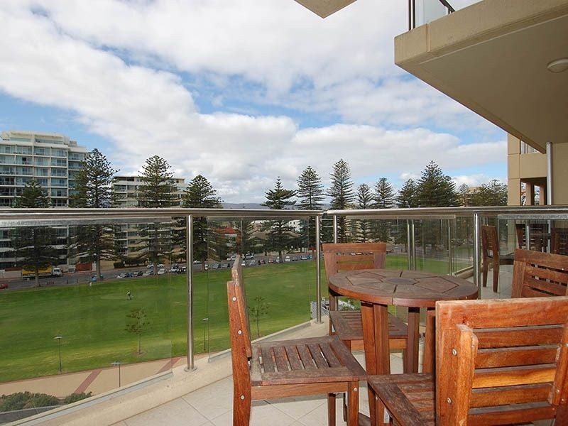 201/16 Holdfast Promenade, Glenelg SA 5045
