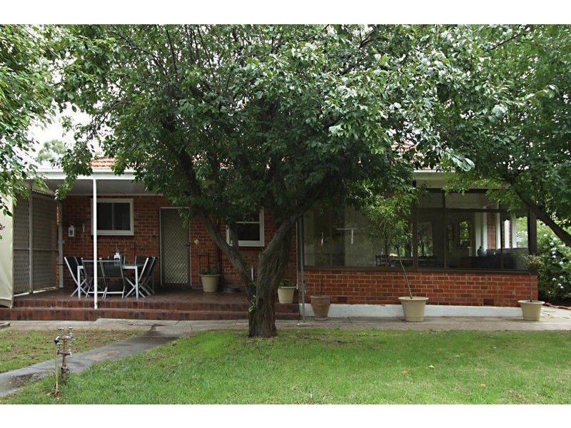 1 Hay Street, Lower Mitcham SA 5062