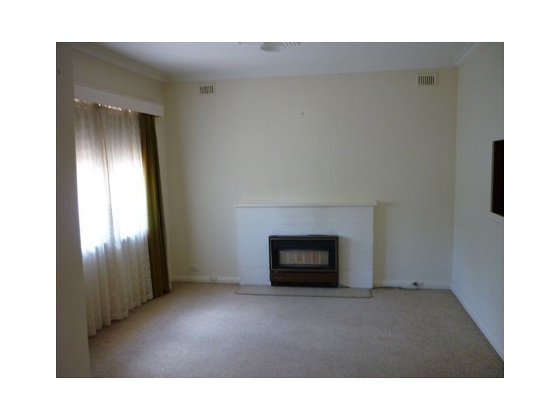 19 Winton Ave, Broadview SA 5083