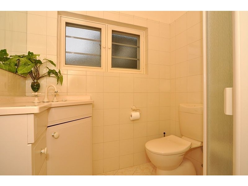 1 Narinna Avenue, Cumberland Park SA 5041