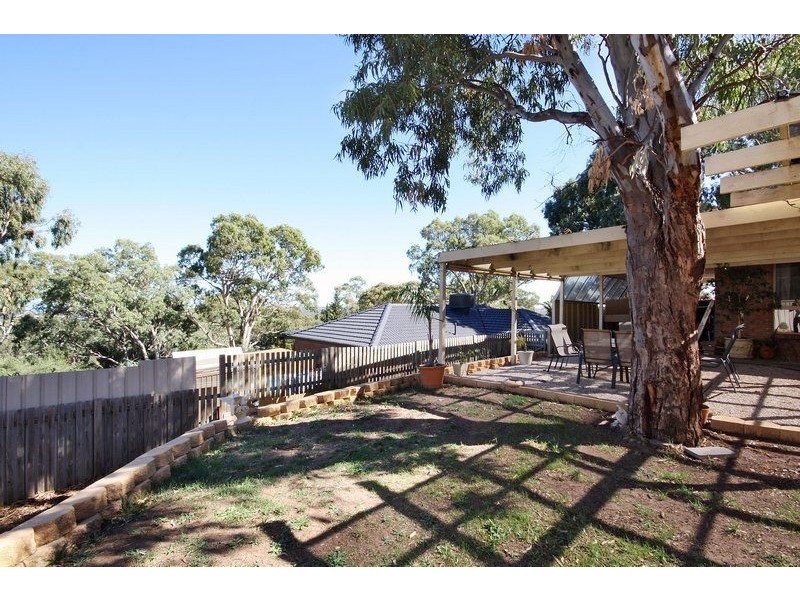 34 Outlook Drive, Aberfoyle Park SA 5159