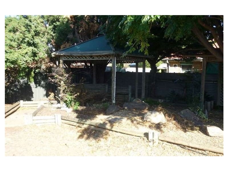 35 Sunbeam Rd, Croydon Park SA 5008