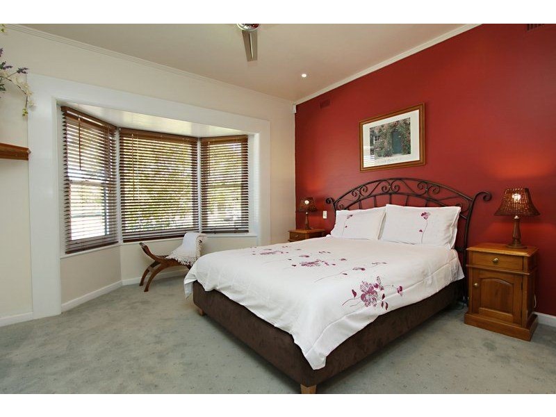 127 Caulfield Avenue, Clarence Gardens SA 5039