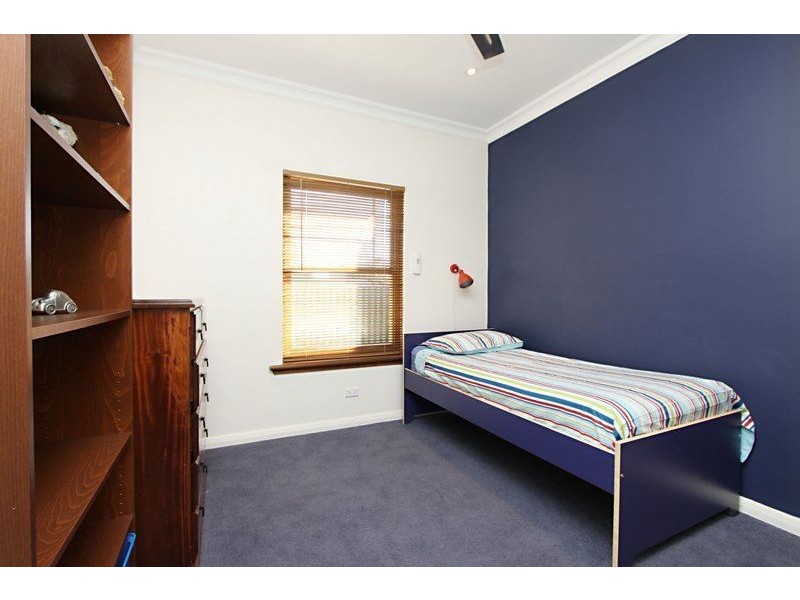 127 Caulfield Avenue, Clarence Gardens SA 5039