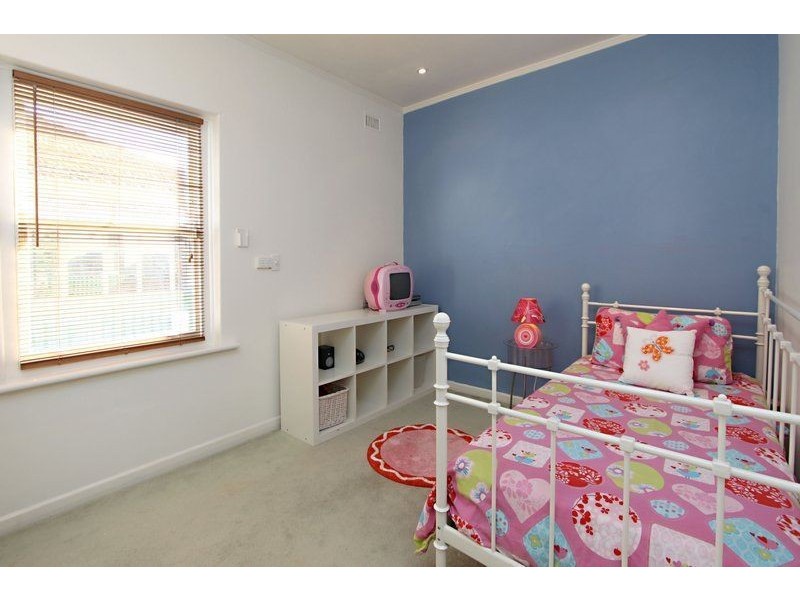 127 Caulfield Avenue, Clarence Gardens SA 5039
