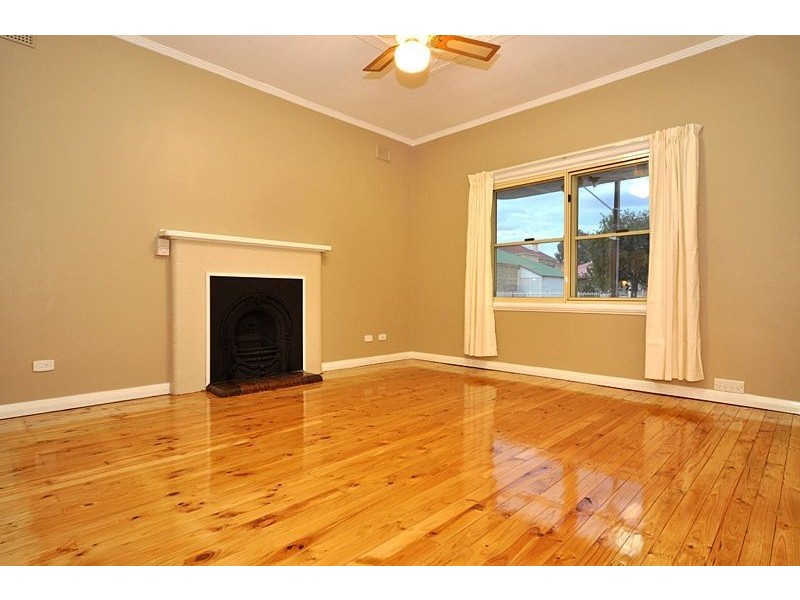 8 Neill Road, Cowandilla SA 5033