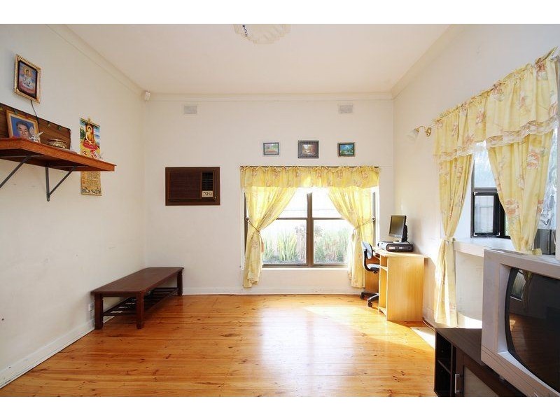 4 Bardia Avenue, Findon SA 5023