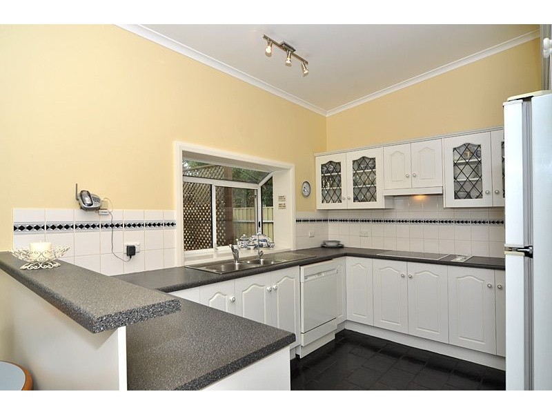 10 Byron Road, Black Forest SA 5035