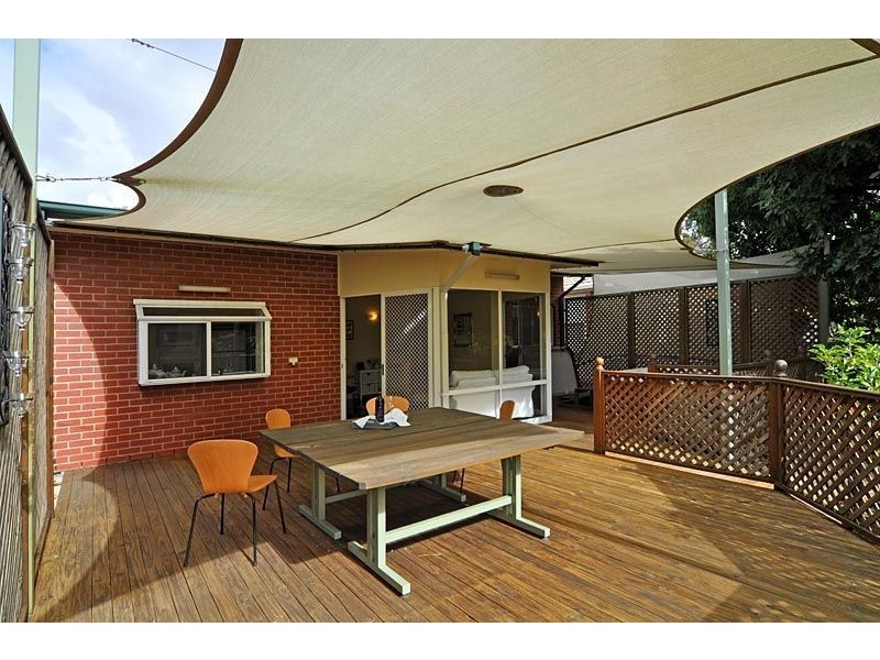 10 Byron Road, Black Forest SA 5035