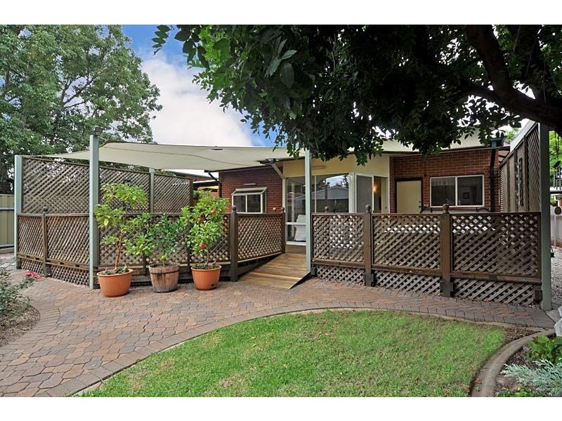 10 Byron Road, Black Forest SA 5035
