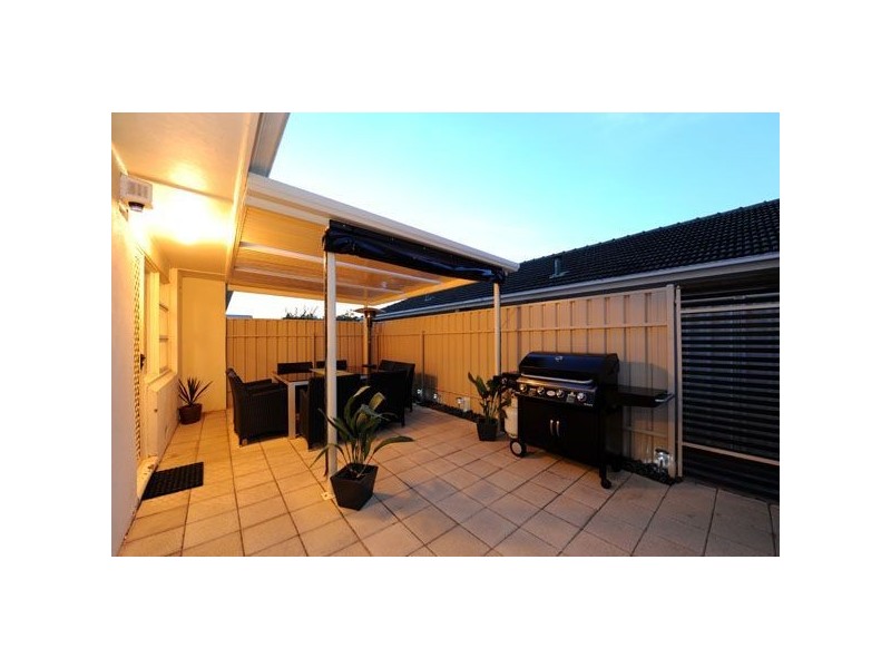 2/372 Tapleys Hill Road, Seaton SA 5023