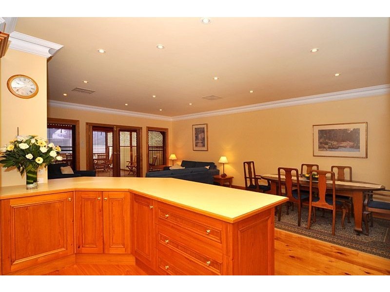 10A Kerta Weeta Avenue, Black Forest SA 5035