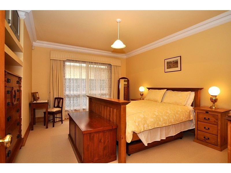 10A Kerta Weeta Avenue, Black Forest SA 5035