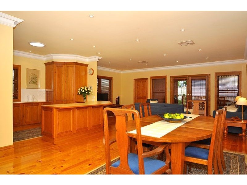 10A Kerta Weeta Avenue, Black Forest SA 5035