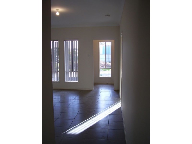 1 Oxford Court, Elizabeth Park SA 5113