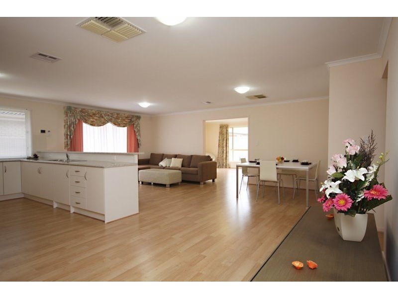70 Hamilton Road, Athol Park SA 5012