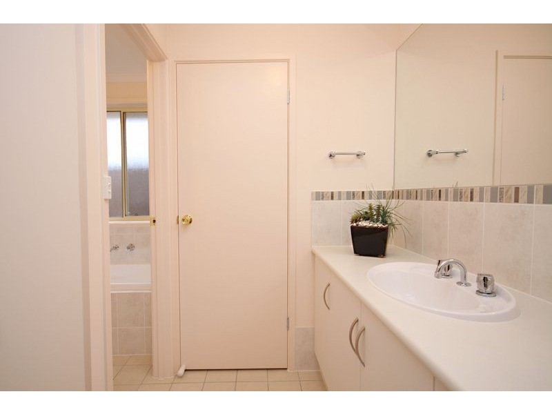 70 Hamilton Road, Athol Park SA 5012