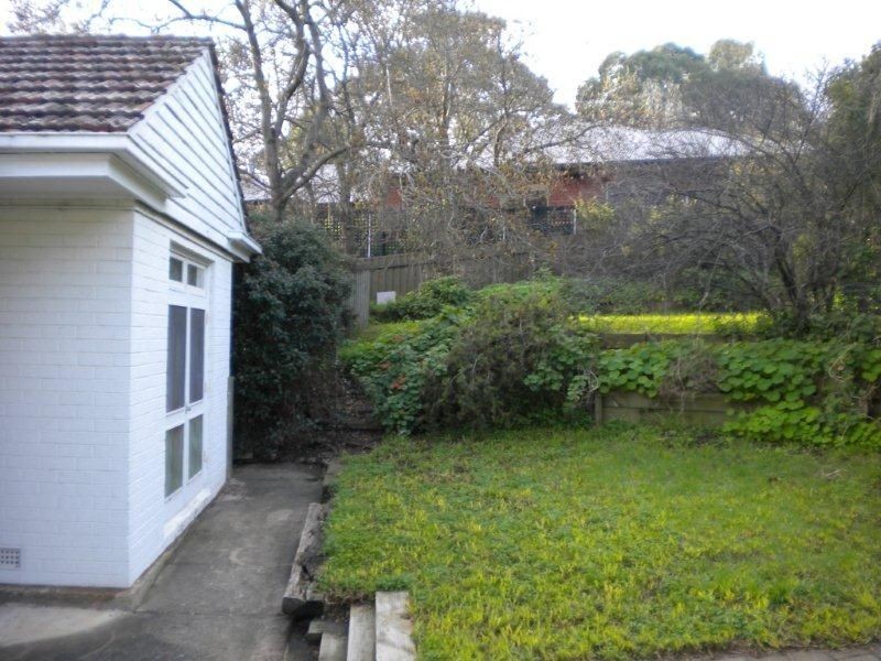 4 Christine Avenue, Belair SA 5052