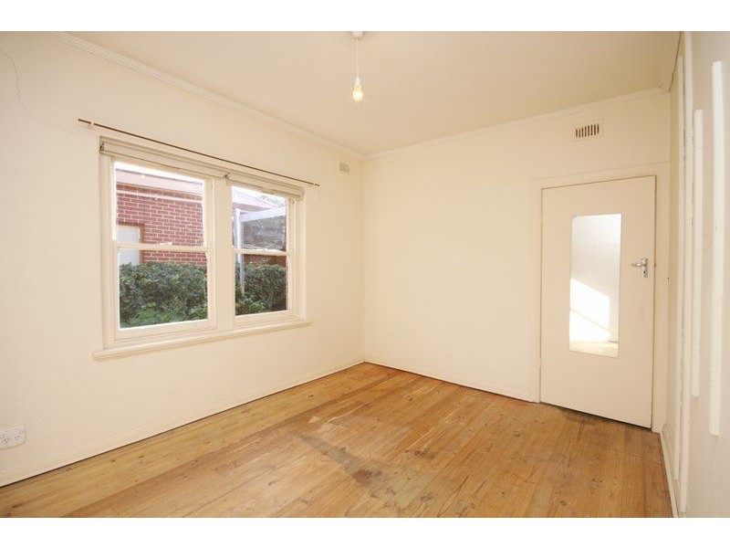 6 Narkunda Street, Glandore SA 5037