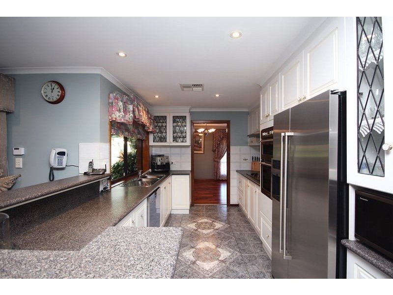 83 Fiveash Drive, Pasadena SA 5042