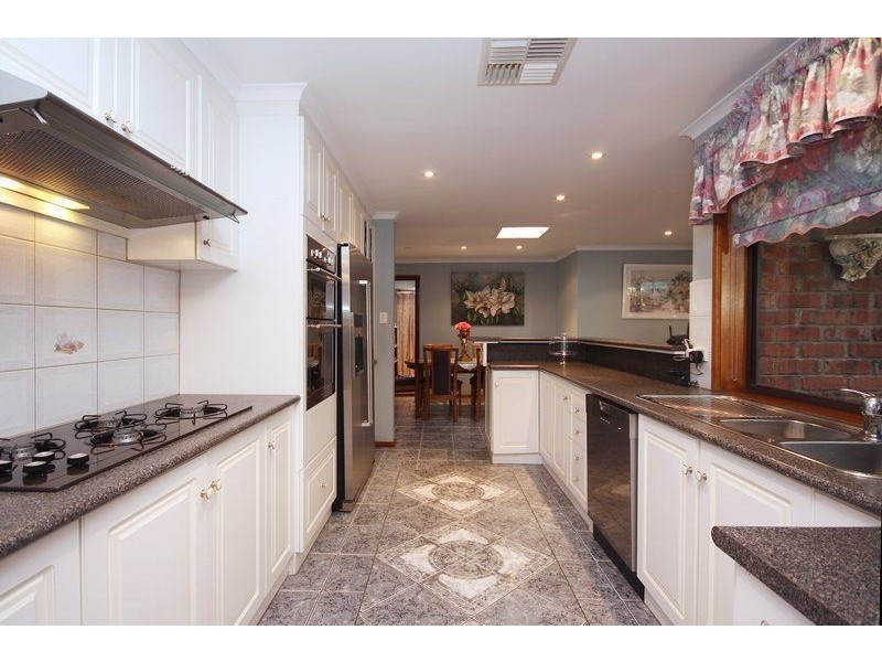 83 Fiveash Drive, Pasadena SA 5042