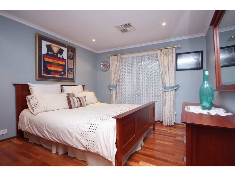 83 Fiveash Drive, Pasadena SA 5042