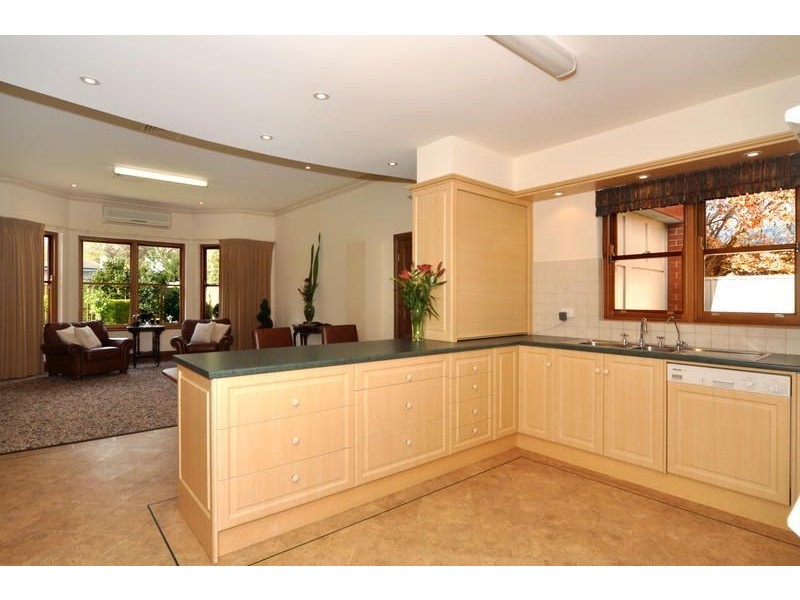 37 View Street, Lower Mitcham SA 5062