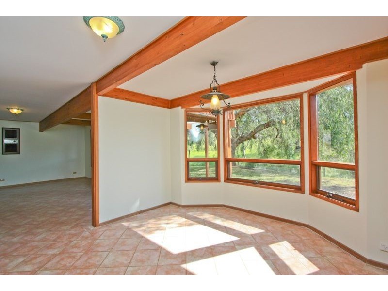 9 Barossa Crescent, Hallett Cove SA 5158