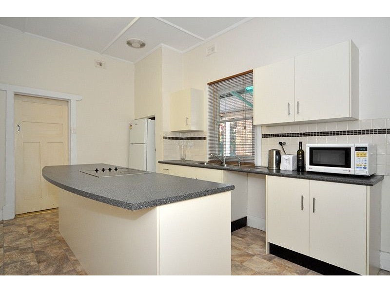 21 Gray Street, Black Forest SA 5035