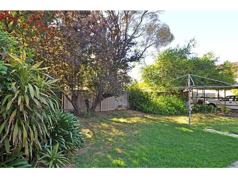 21 Gray Street, Black Forest SA 5035