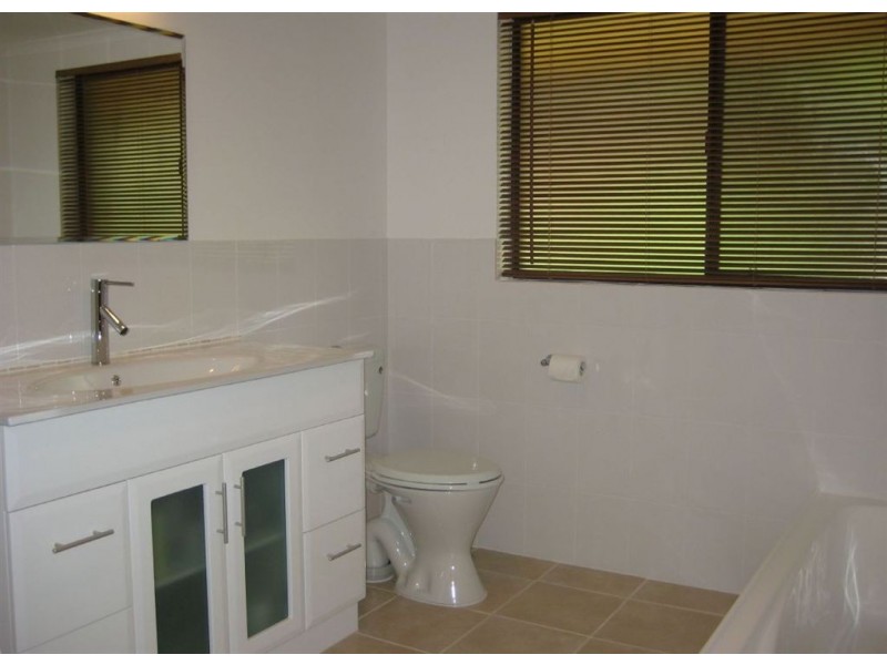 4 Cormorant Avenue, Flagstaff Hill SA 5159