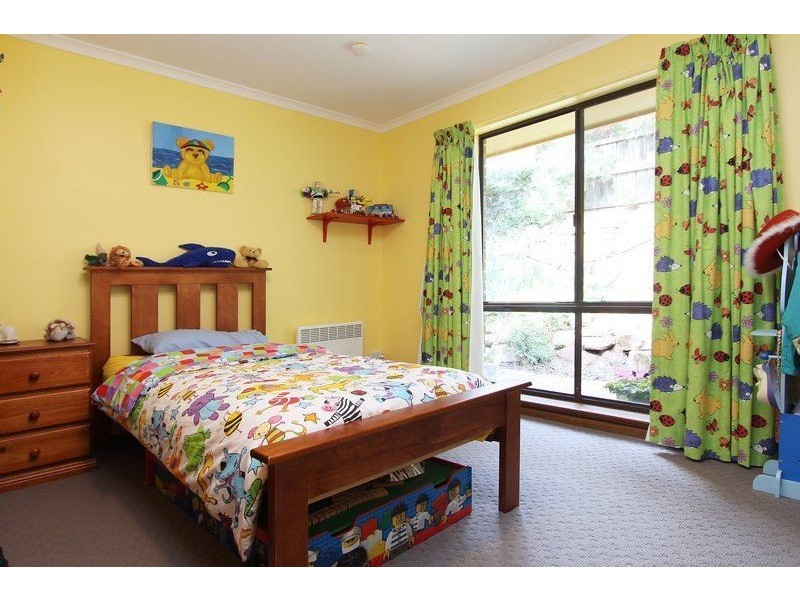 4 Cormorant Avenue, Flagstaff Hill SA 5159