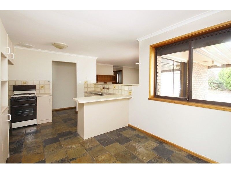 12 Lyndon Road, Paralowie SA 5108