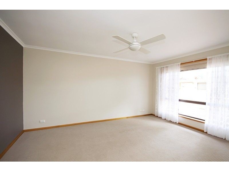 12 Lyndon Road, Paralowie SA 5108