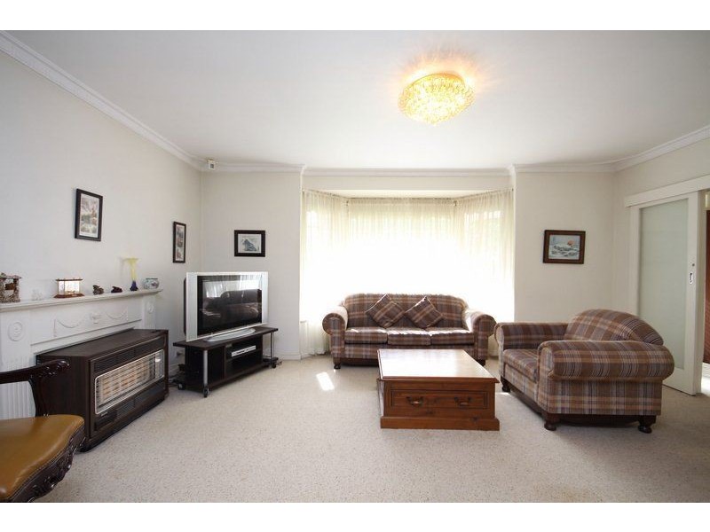 3 Yulinda Terrace, Lower Mitcham SA 5062