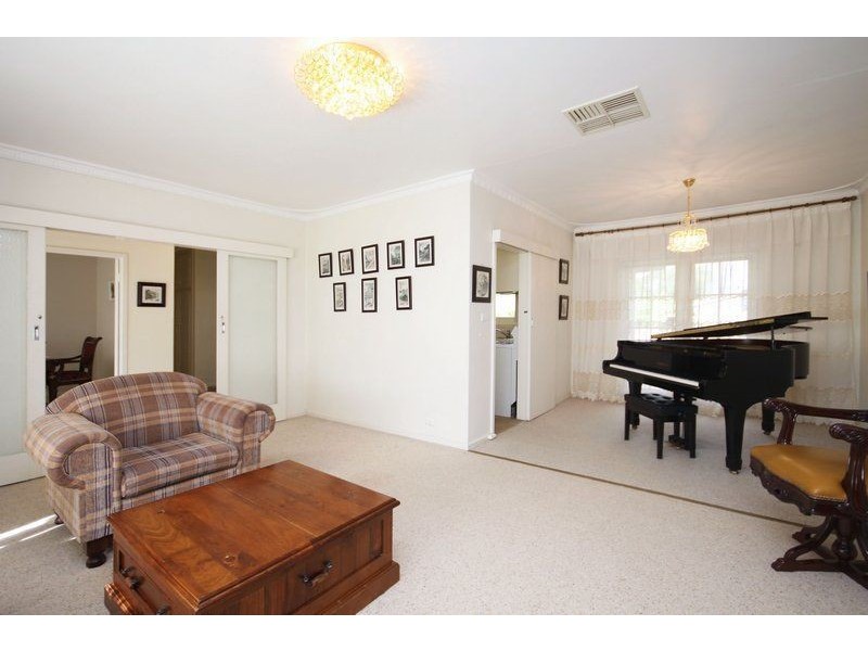 3 Yulinda Terrace, Lower Mitcham SA 5062