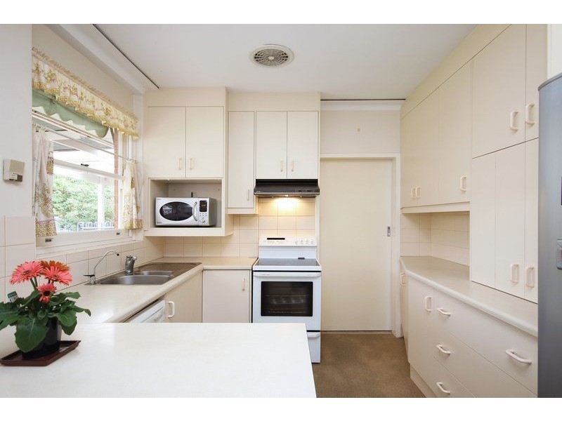 3 Yulinda Terrace, Lower Mitcham SA 5062