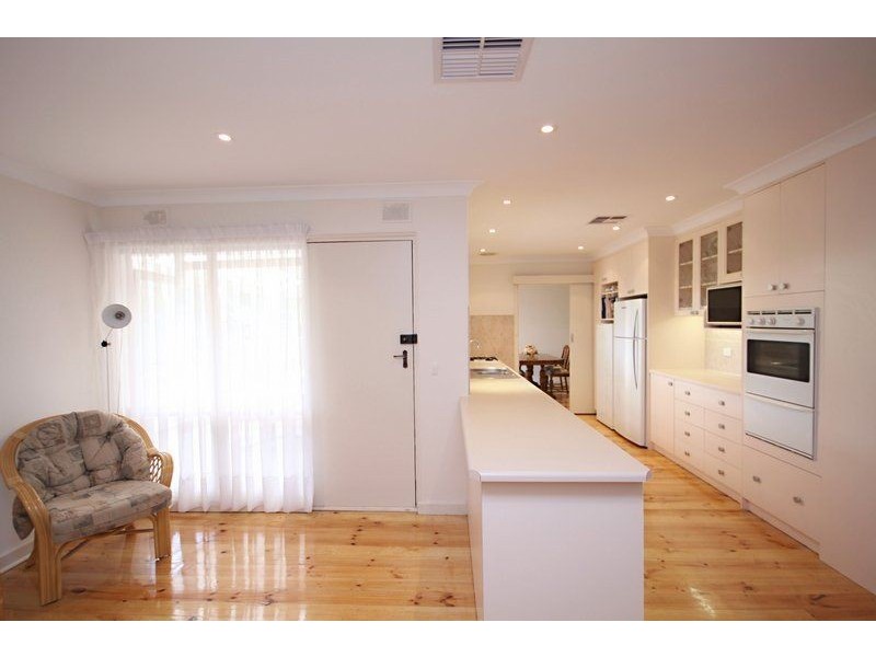 27 Day Drive, Pasadena SA 5042