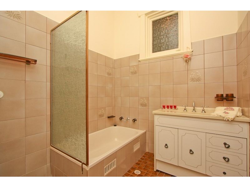 62 Addison Road, Black Forest SA 5035