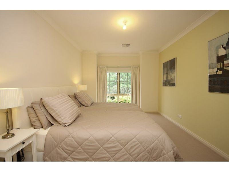 15 Price Avenue, Lower Mitcham SA 5062