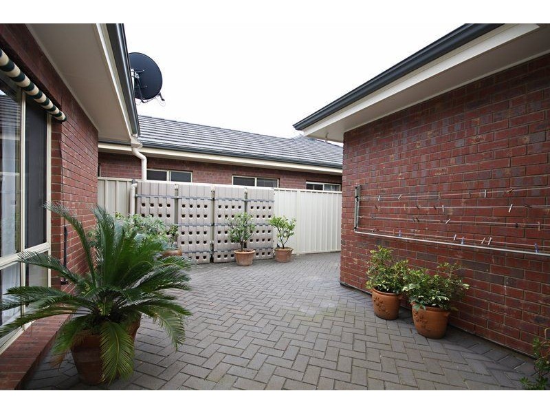 15 Price Avenue, Lower Mitcham SA 5062