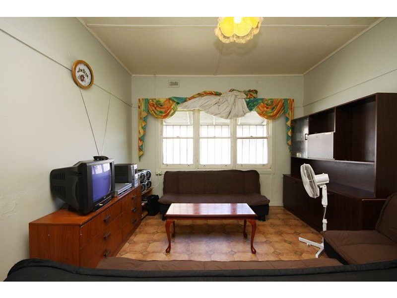 127 Hanson Road, Woodville North SA 5012