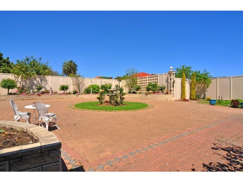 2 Burke Street, Seacliff Park SA 5049