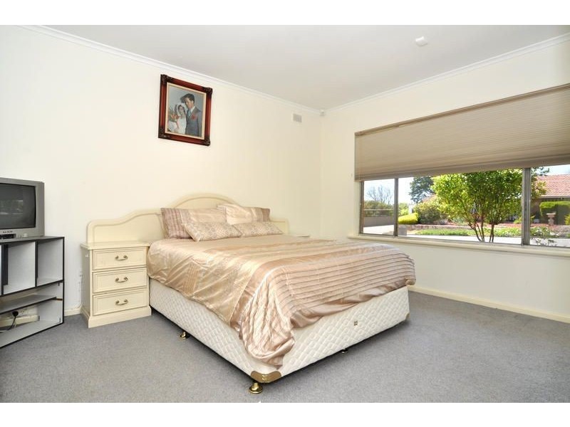 2 Burke Street, Seacliff Park SA 5049