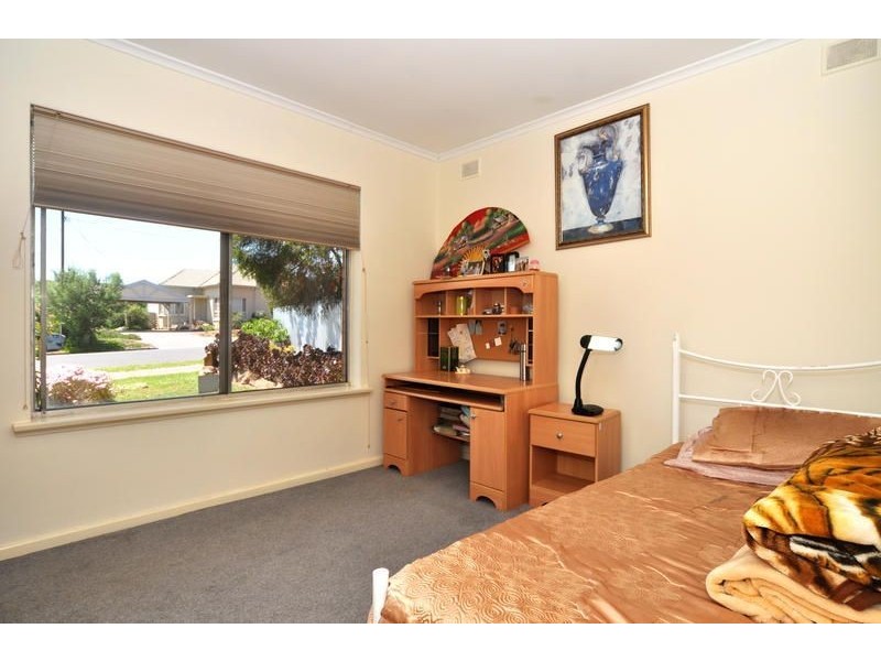 2 Burke Street, Seacliff Park SA 5049