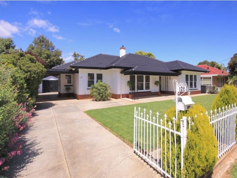 128 Caulfield Avenue, Clarence Gardens SA 5039