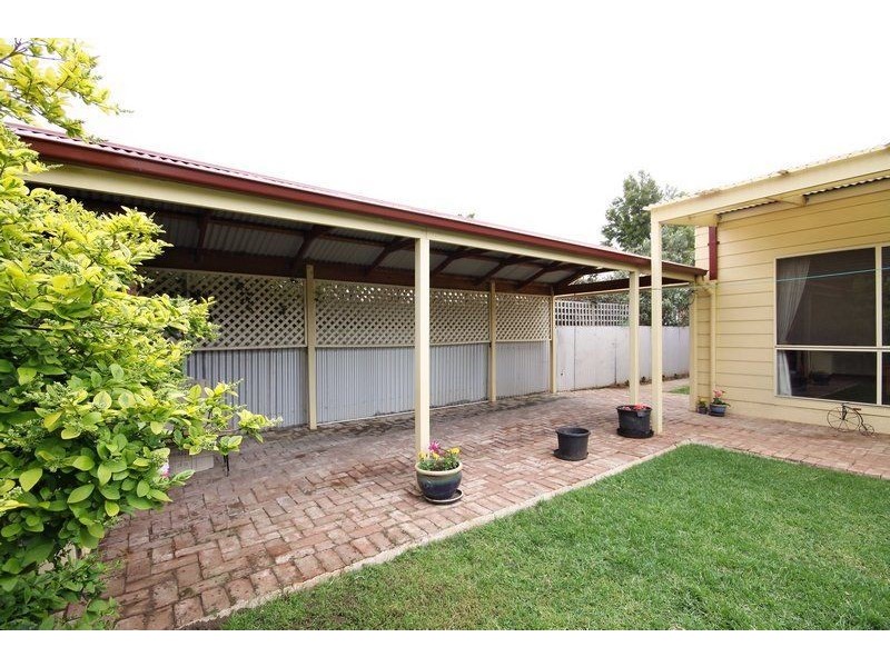 80 Avenue Road, Clarence Gardens SA 5039