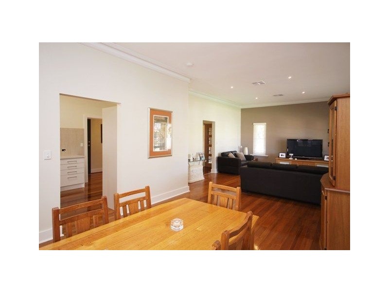 24 King Edward Avenue, Hawthorn SA 5062